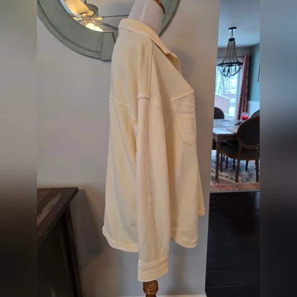 Aerie Size XS Oversized Butter yellow Button Collared Casual Lumberjane Soft - Picture 3 of 9